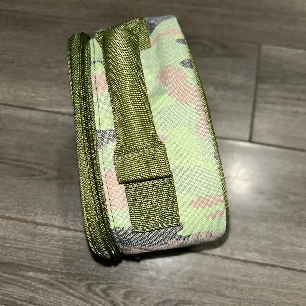 ⭐️Thermos Camo Insulated Lunch Box